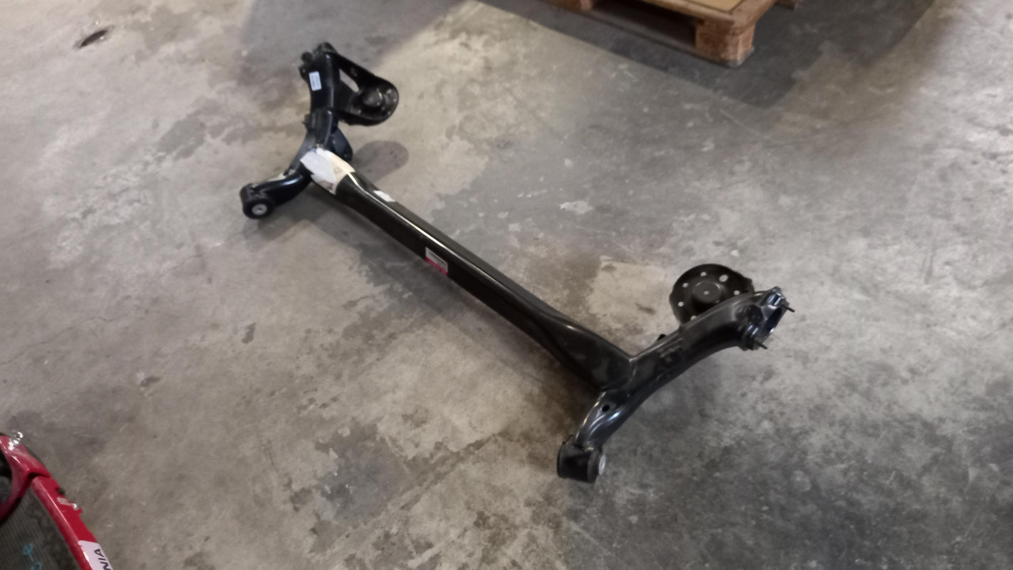 Original KIA Rio Stonic (IH) 2011-2014 Hinterachse 551001W000