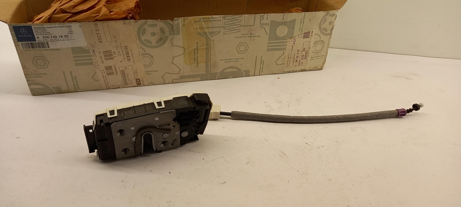 Original OE MERCEDES-BENZ Türschloss A2047301835