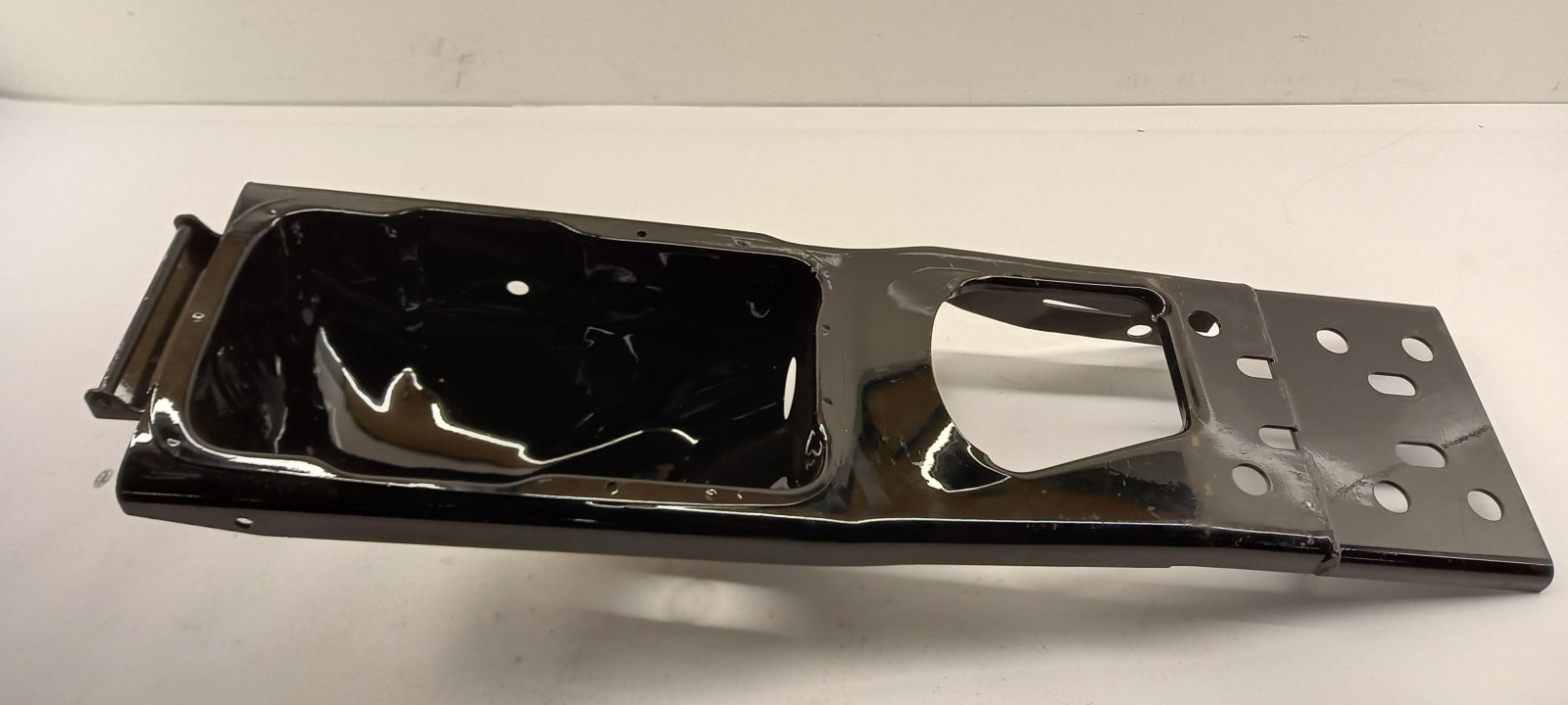 Original OE MERCEDES-BENZ Scheinwerfer Halterung A6498800403