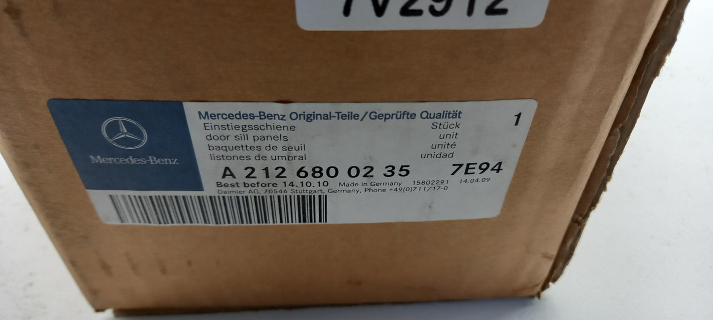 Original OE MERCEDES-BENZ Einstiegsleiste A21268002357E94