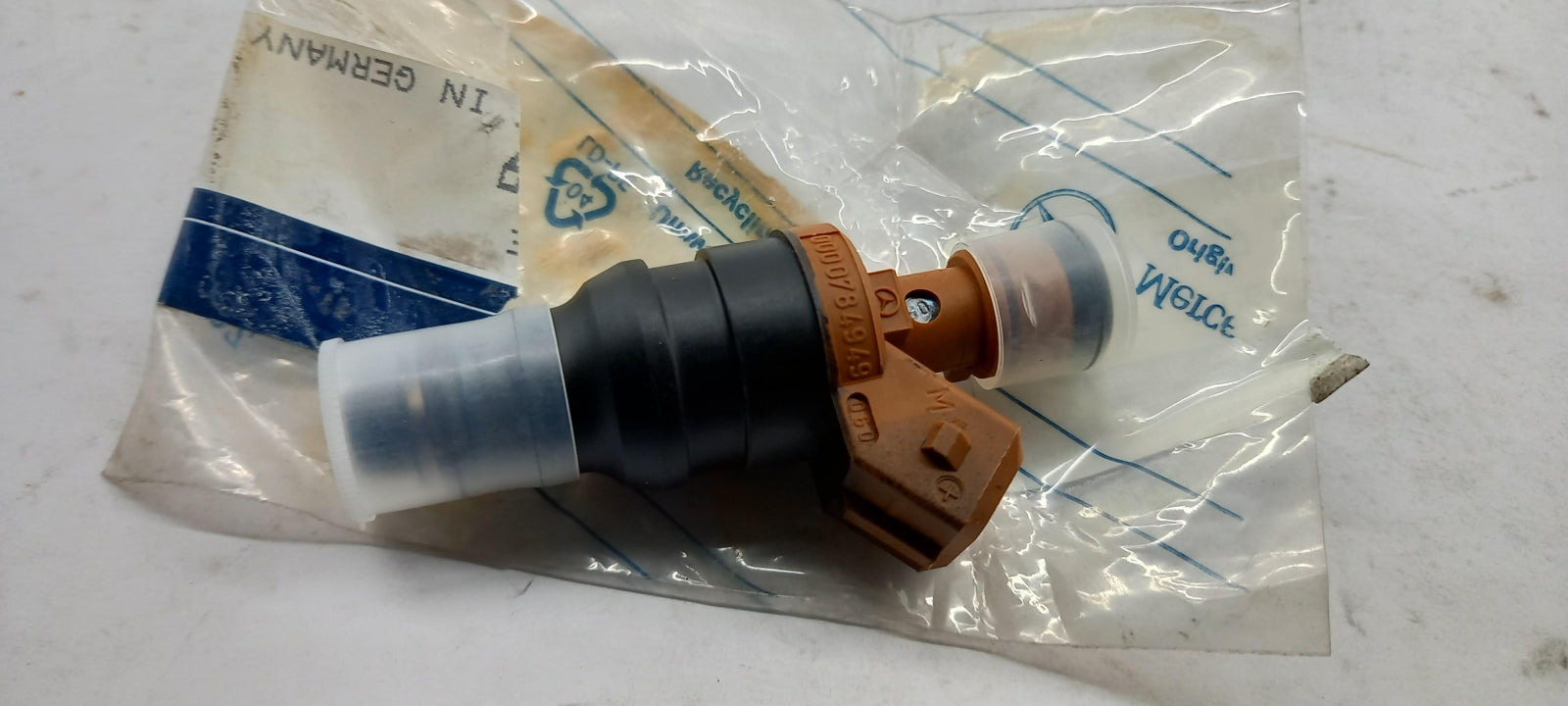 Original OE MERCEDES-BENZ Injektor Düse A0000784949