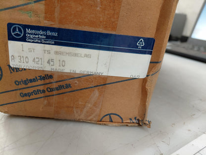 Original OE MERCEDES-BENZ Bremsbackensatz A3104214510
