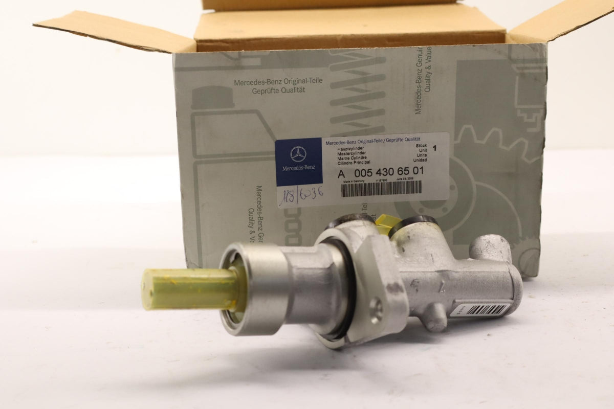 Original OE MERCEDES-BENZ Hauptbremszylinder A0054306501