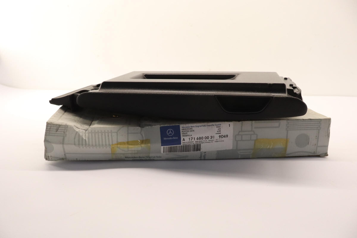 Original OE MERCEDES-BENZ Armlehne A17168000399D49