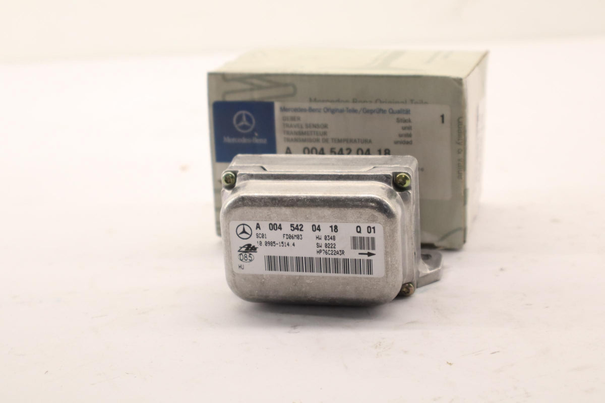 Original OE MERCEDES-BENZ Sensor A0045420418