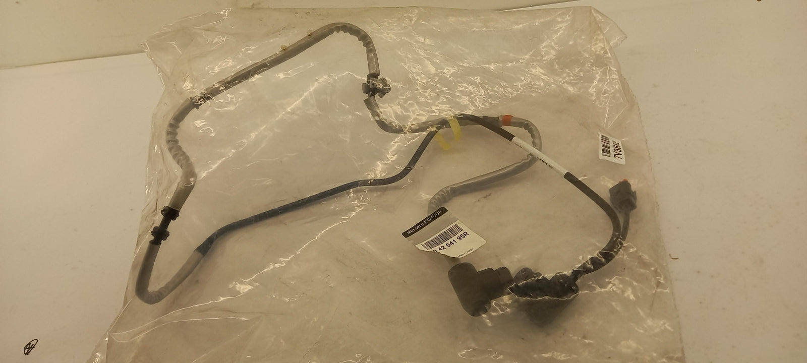 Original OE RENAULT Kraftstoffleitung 204204195R