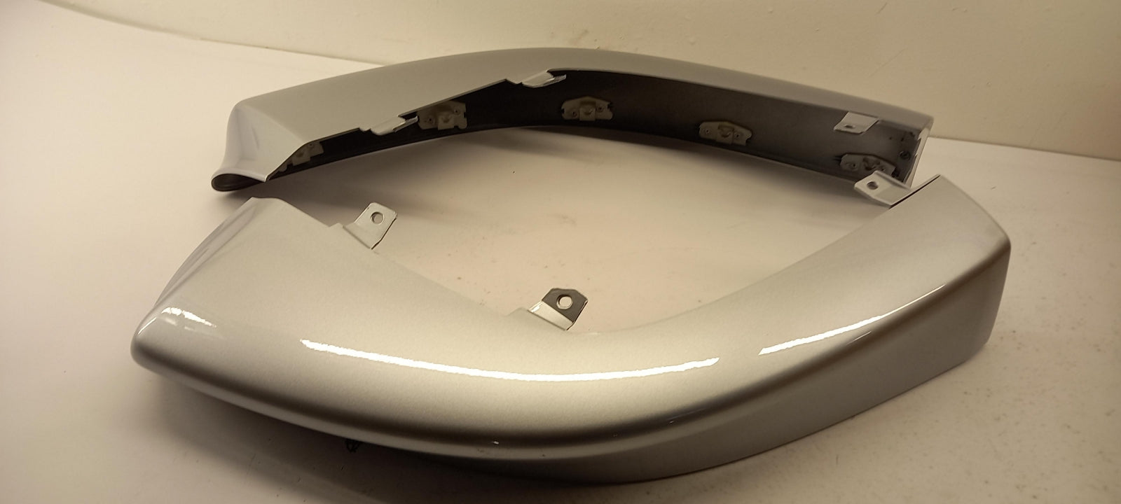 Original OE MITSUBISHI Stoßstange Zierleiste Satz MZ575780EX