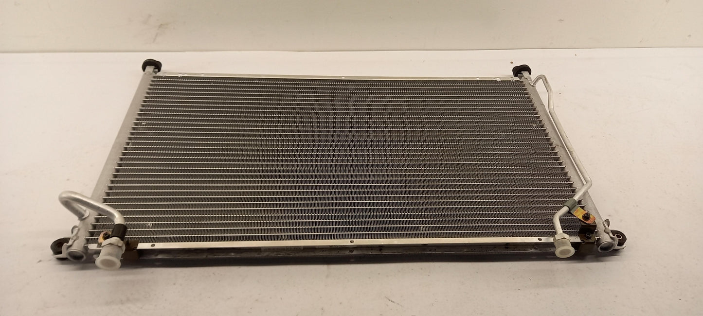 Original OE NISSAN Klimakondensator 921107F700
