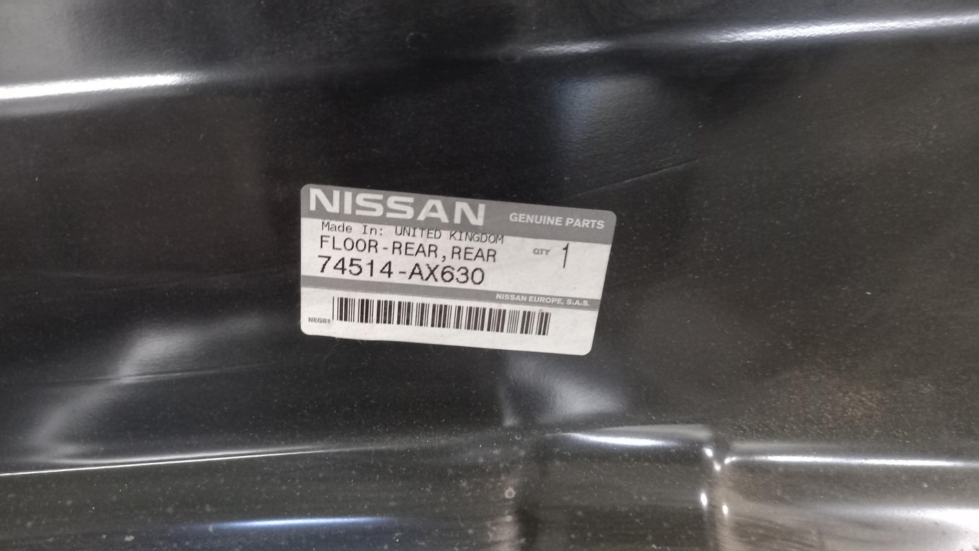 Original OE NISSAN Reserveradmulde 74514AX630