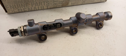 Original OE NISSAN Kraftstoff Verteilerrohr 1752000Q3G