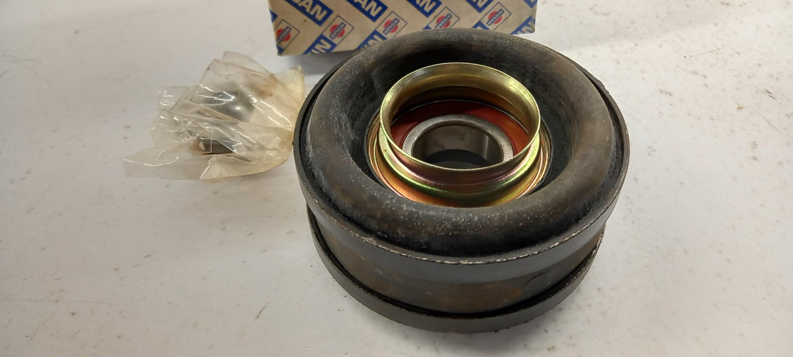 Original OE NISSAN Kardanwellenlager 37521W1025