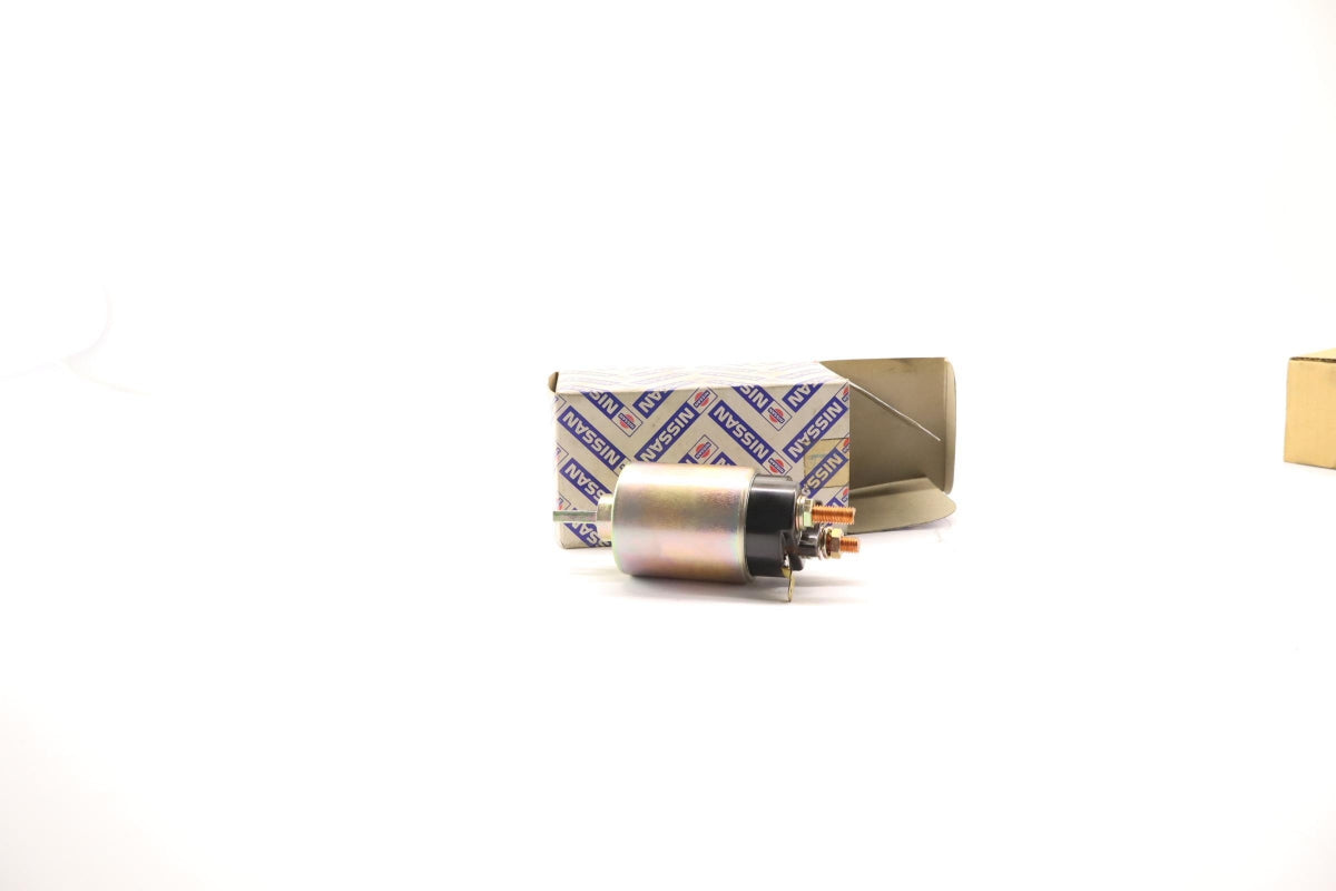Original OE NISSAN Anlasser Relais 2334309E00