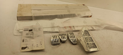 Original OE NISSAN Styling Kit KE4604ES01