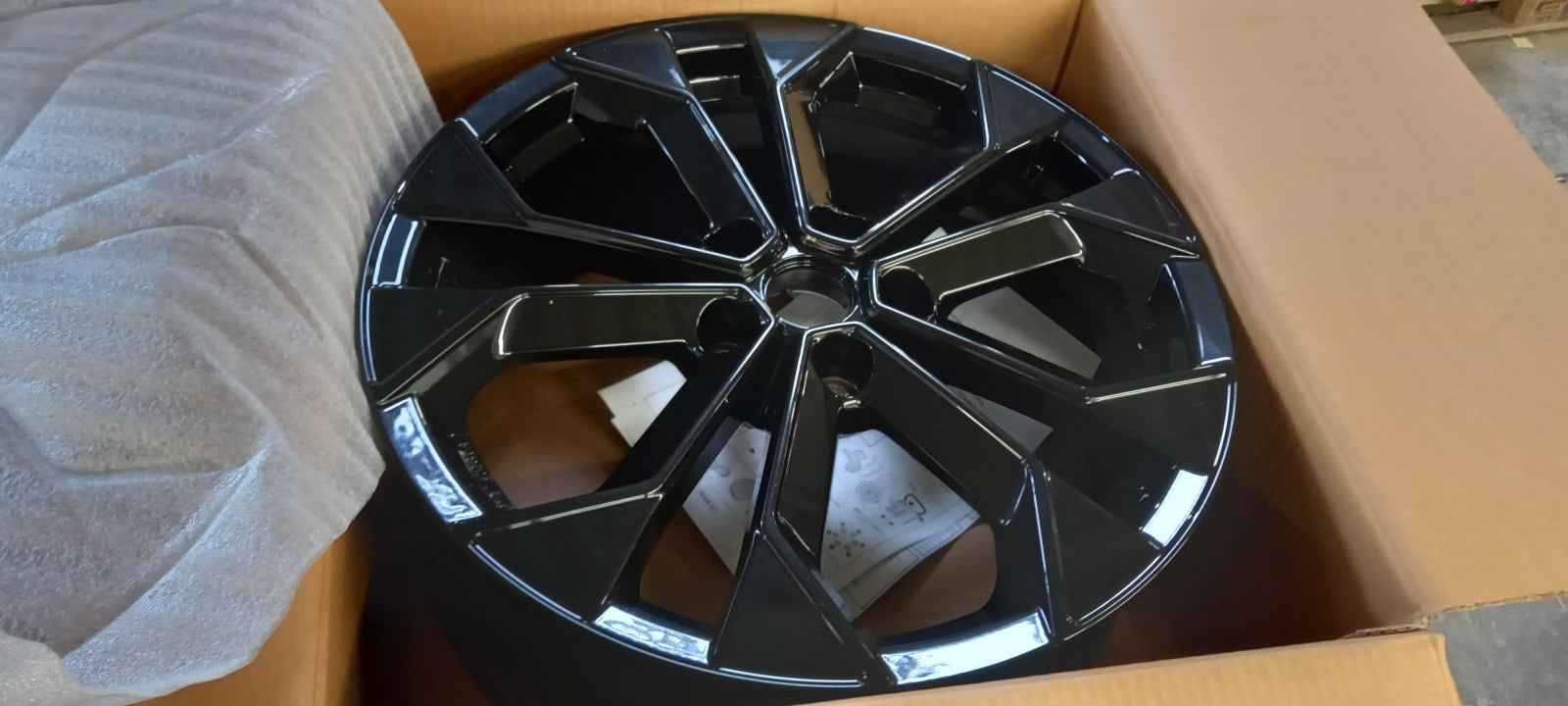 Original OE NISSAN Felge KE4091K300BZ