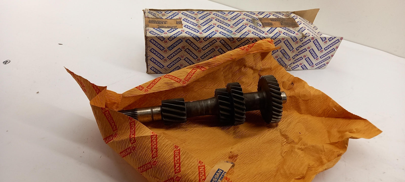 Original OE NISSAN Getriebe Zahnrad 32213C8000