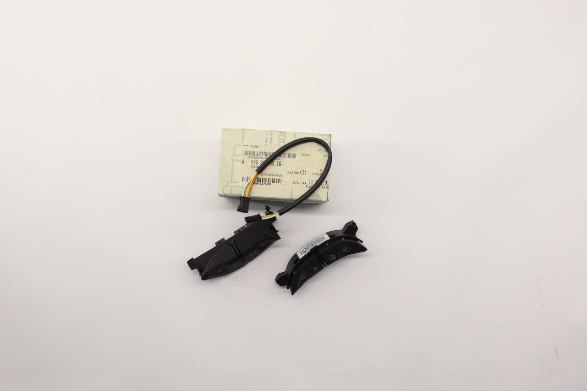 Original OE MERCEDES-BENZ Lenkradschalter A9068200010
