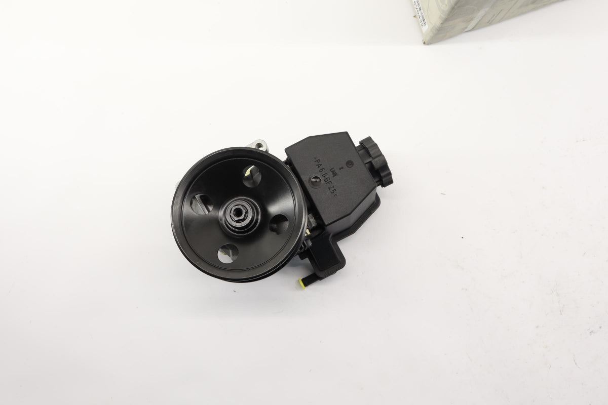 Original OE MERCEDES-BENZ Servopumpe A0024667901