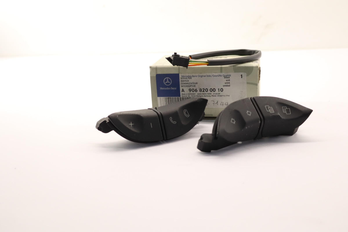 Original OE MERCEDES-BENZ Lenkradschalter A9068200010