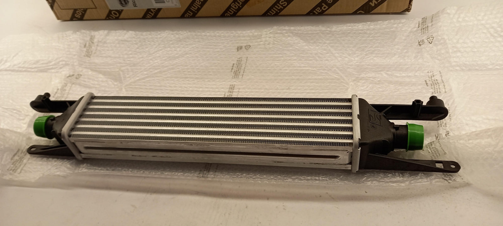 Original OE FIAT Ladeluftkühler 55700449