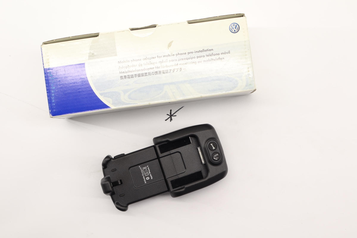 Original VW Passat B6 Handy Adapter für iPhone 4 3C0051435CA
