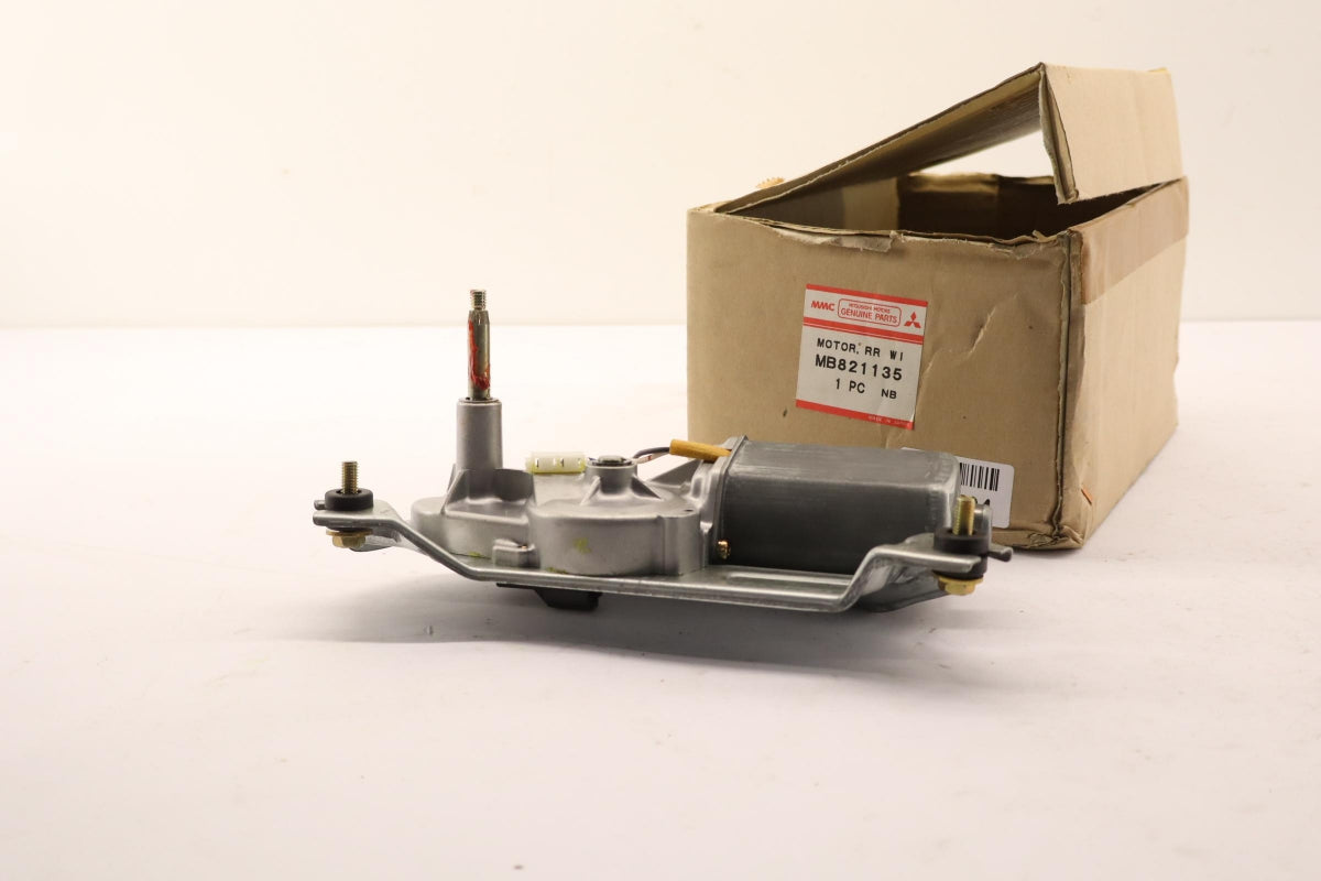 Original OE MITSUBISHI Wischermotor MB821135