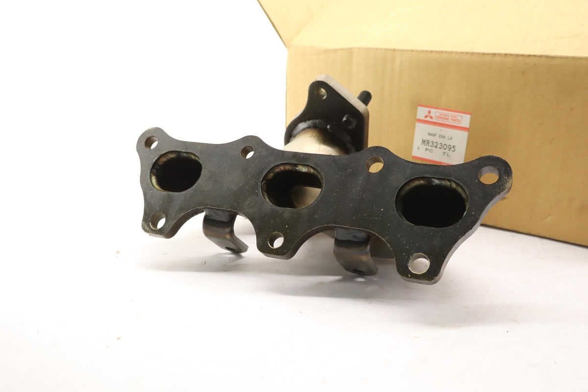 Original OE MITSUBISHI Abgaskrümmer MR323095