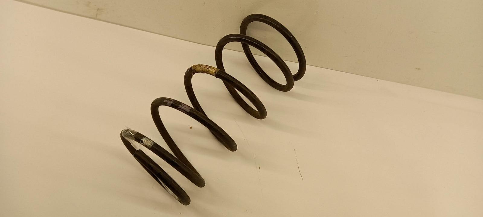 Original OE NISSAN Fahrwerksfeder 5401024E11