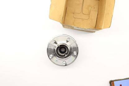 Original OE CHEVROLET Radnabe 13502872