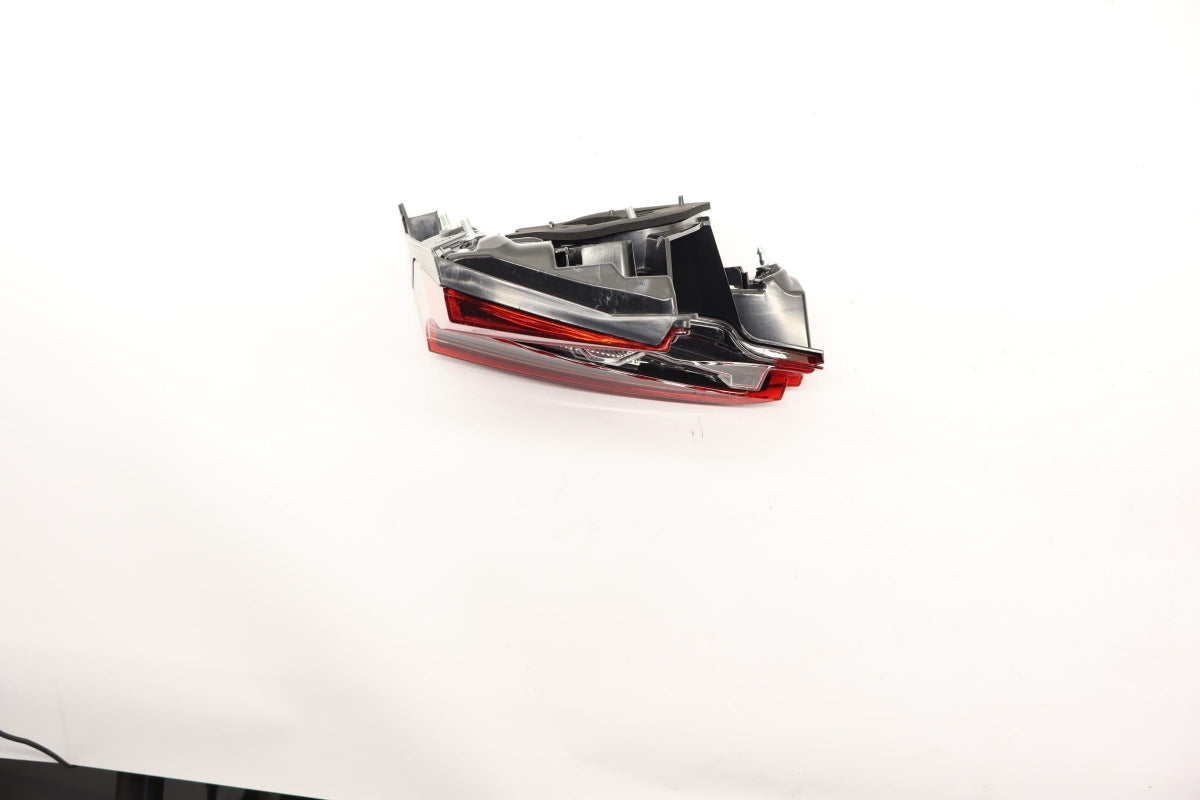 Original OE TOYOTA Heckleuchte 81581F4120