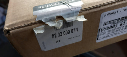 Original OE RENAULT Fensterführungsschiene 823300967R