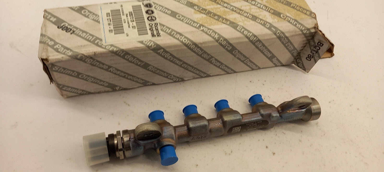 Original OE FIAT Kraftstoff Verteilerrohr 55272135