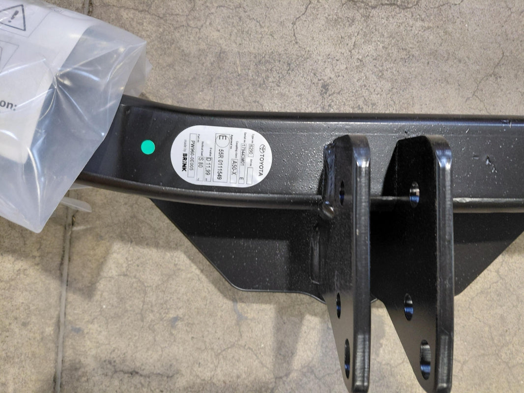 Original OE TOYOTA Anhängerkupplung PW9600E005