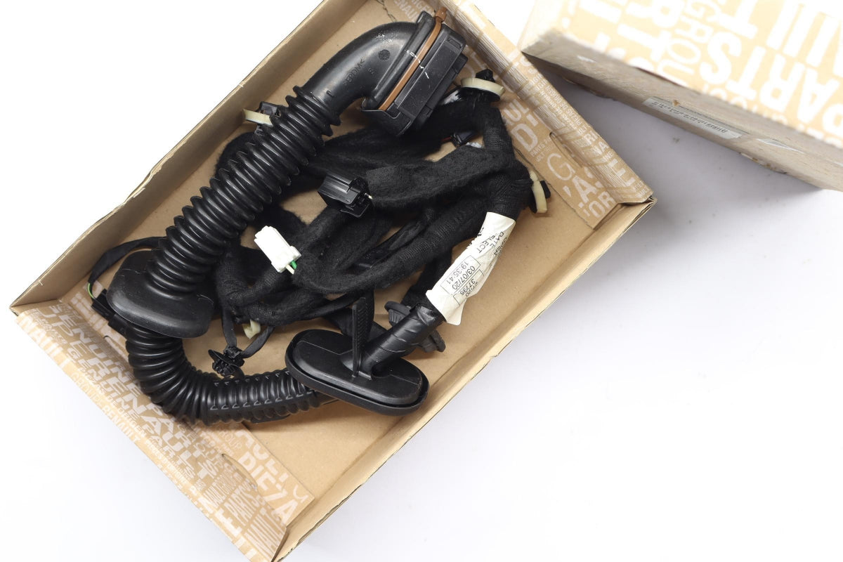 Original OE RENAULT Kabelbaum 241255182R