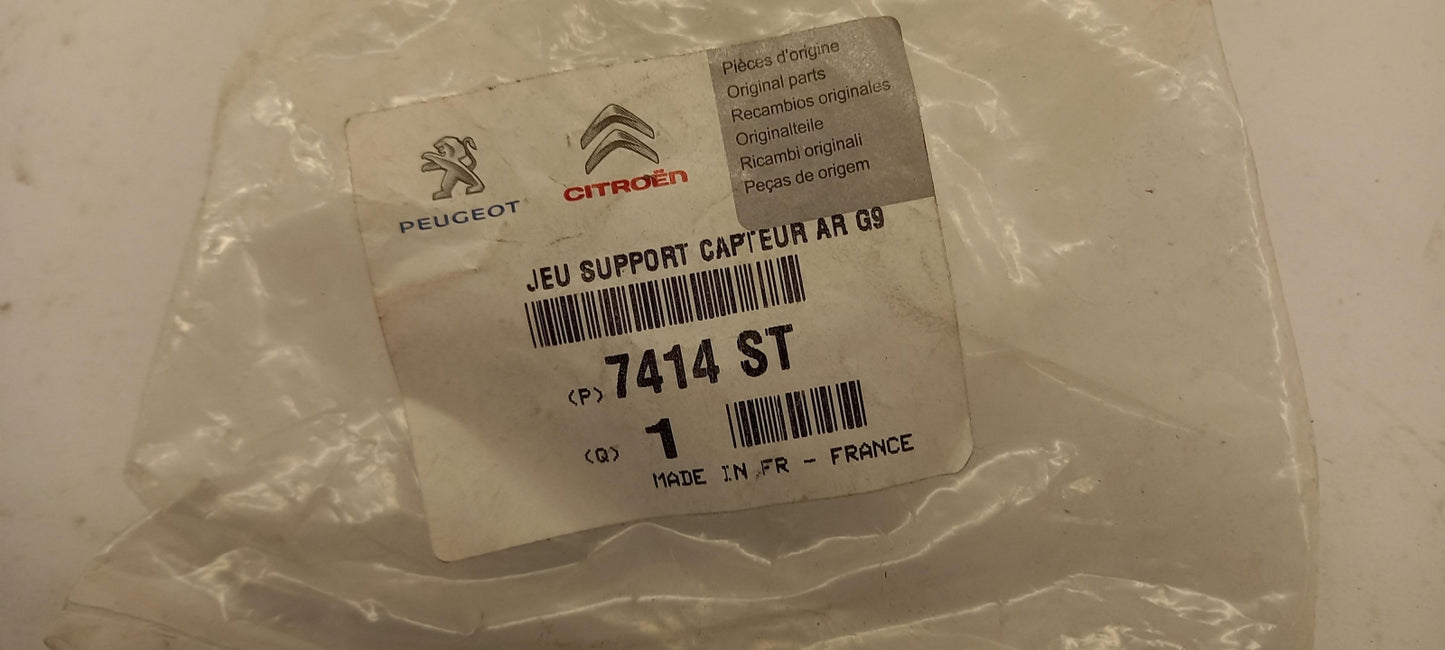 Original OE Peugeot Parksensor Halter 7414ST
