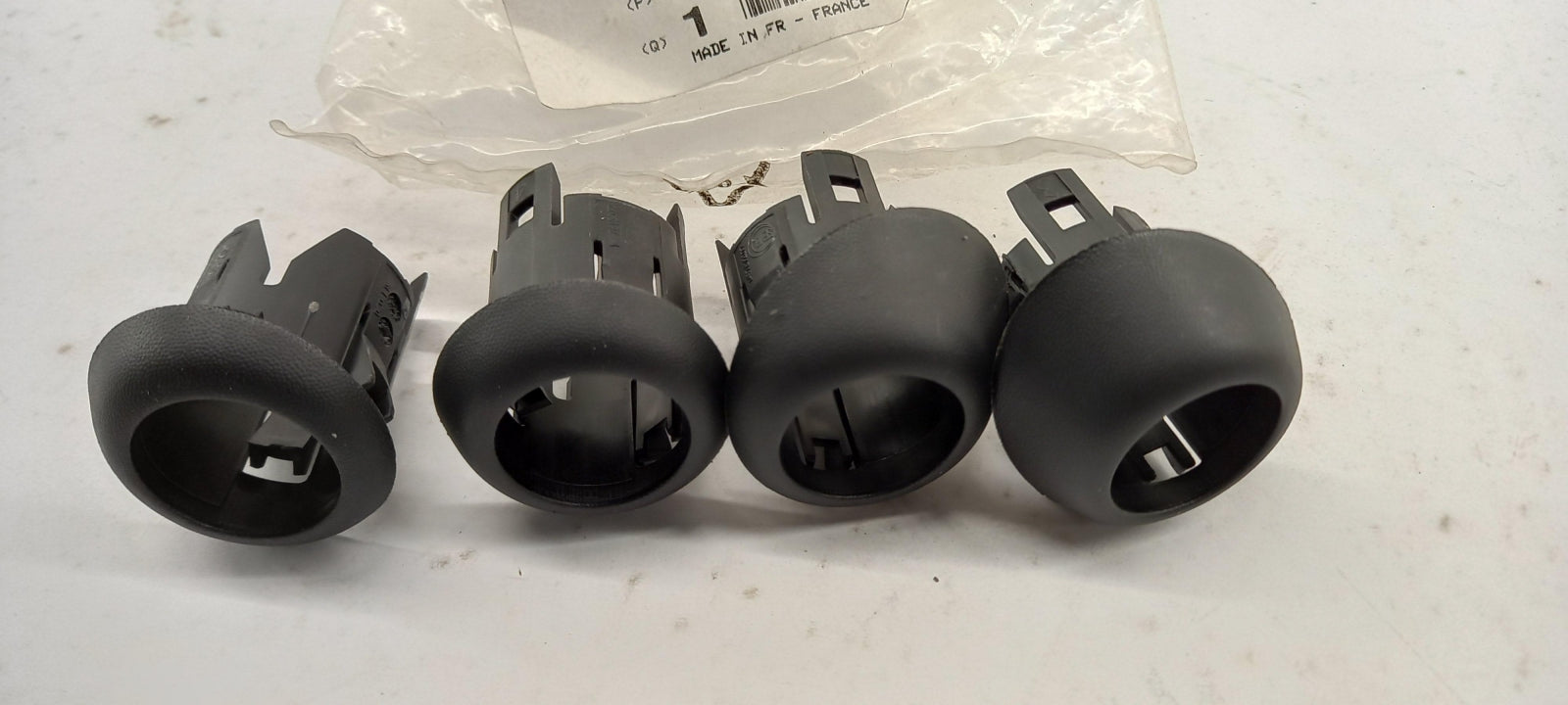 Original OE Peugeot Parksensor Halter 7414ST