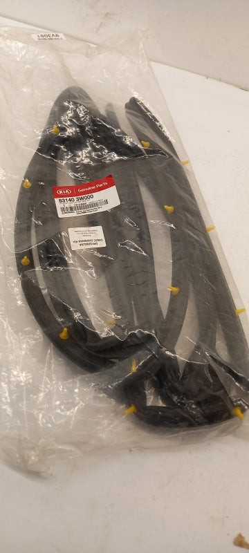 Original OE HYUNDAI/KIA Türdichtung 831403W000