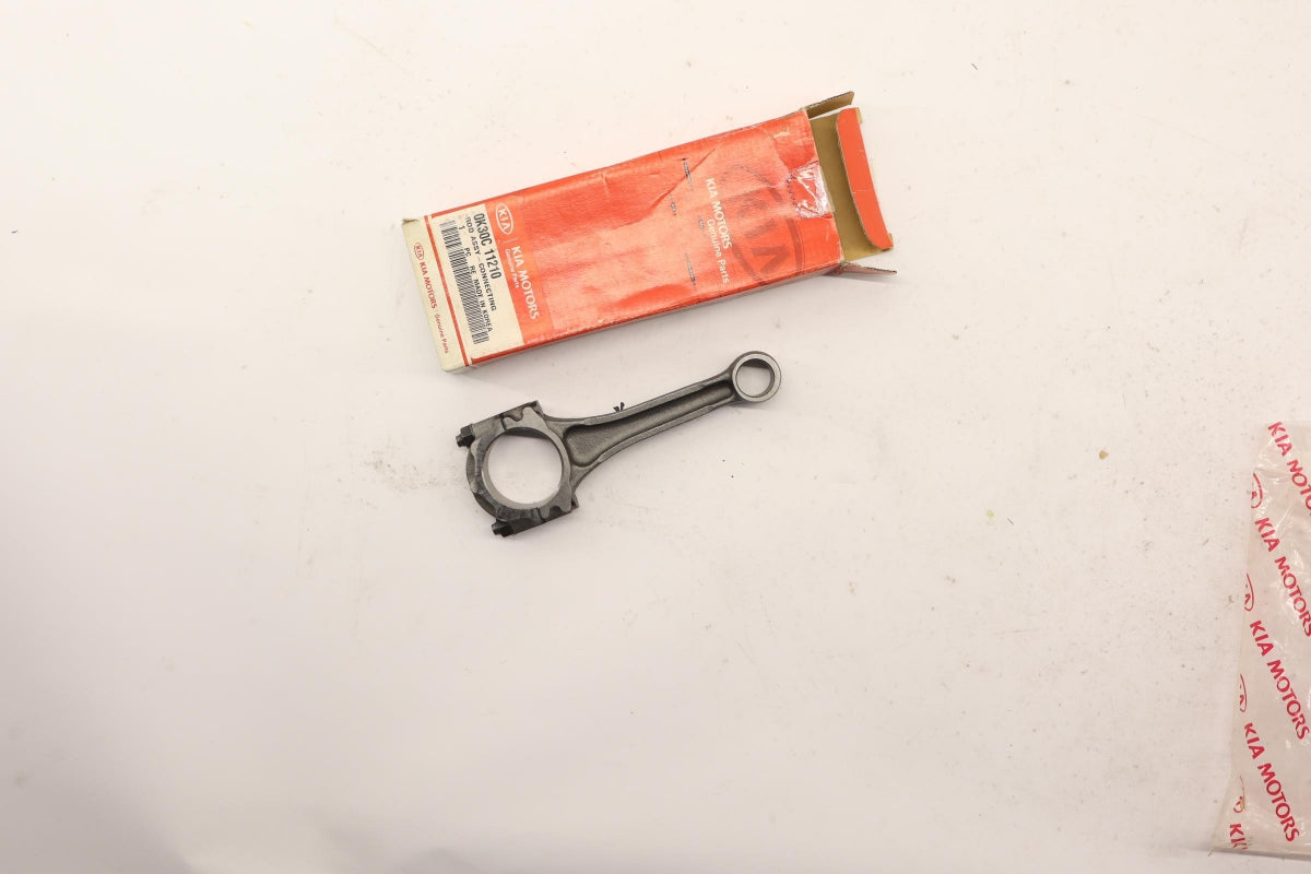 Original OE HYUNDAI/KIA Pleuel 0K30C11210