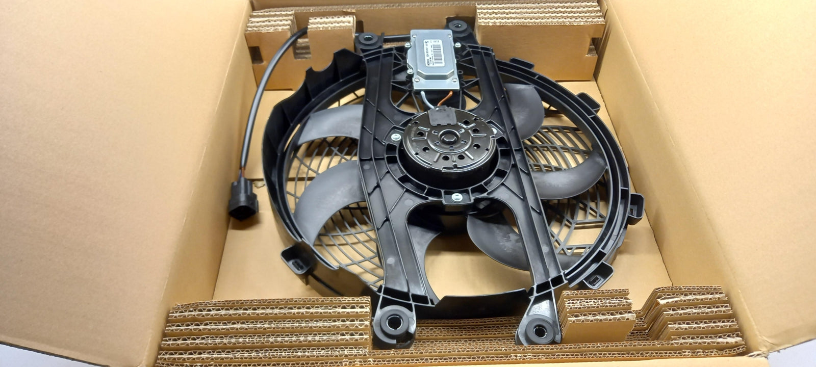 Original BMW 3er E46 Motorkühlung Lüfter 64546988915