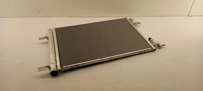 Original OE CHEVROLET Klimakondensator 13377762