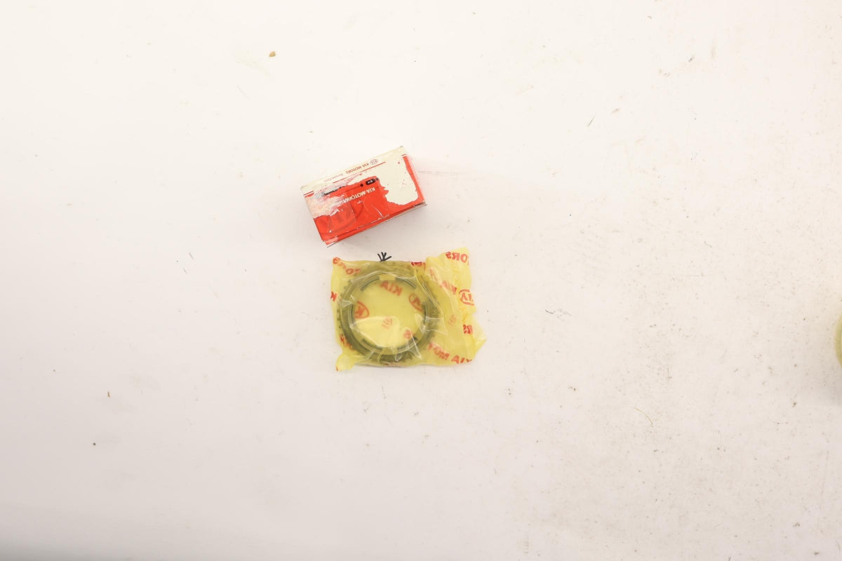 Original OE HYUNDAI/KIA 433904D000