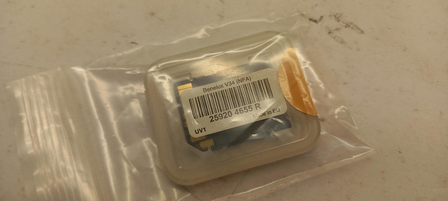 Original RENAULT Kangoo II Megane III Benelux  SD-Karte 259204655R