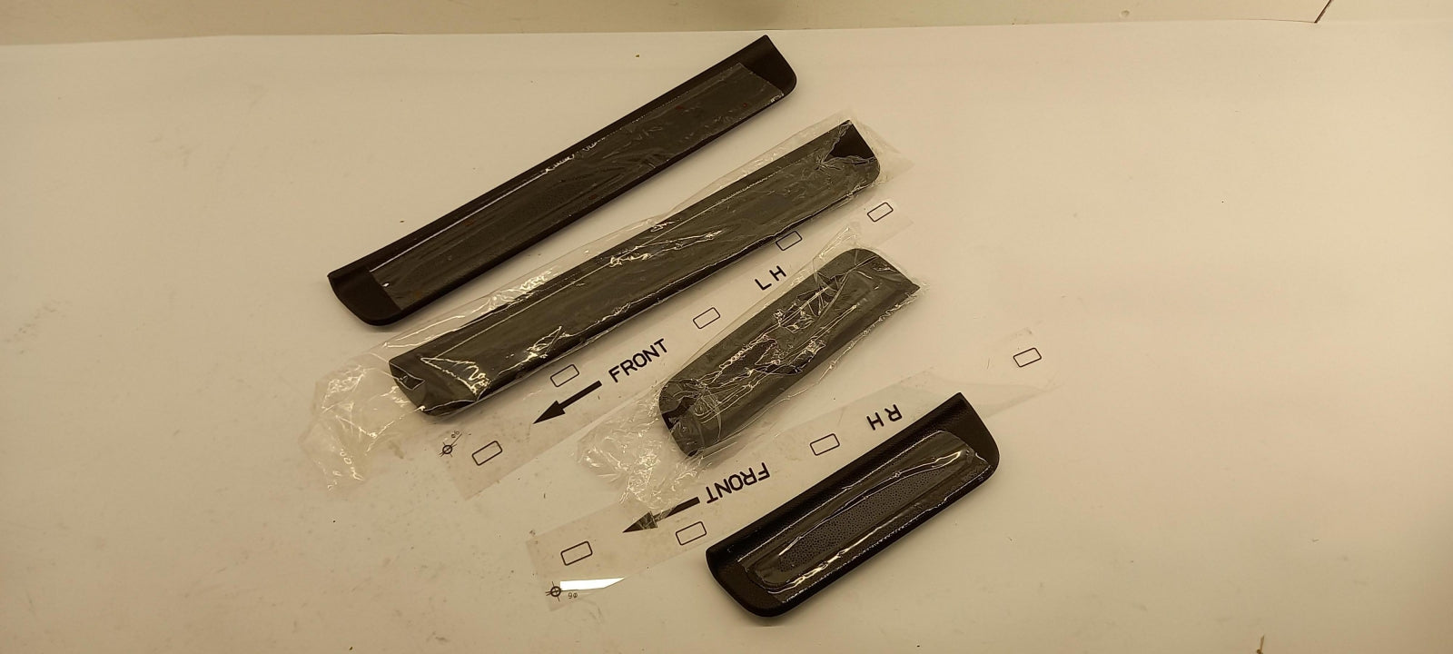Original OE HYUNDAI/KIA Einstiegsleisten Satz B2F45AB000