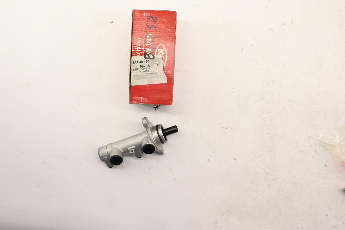 Original OE HYUNDAI/KIA 0K9A449450