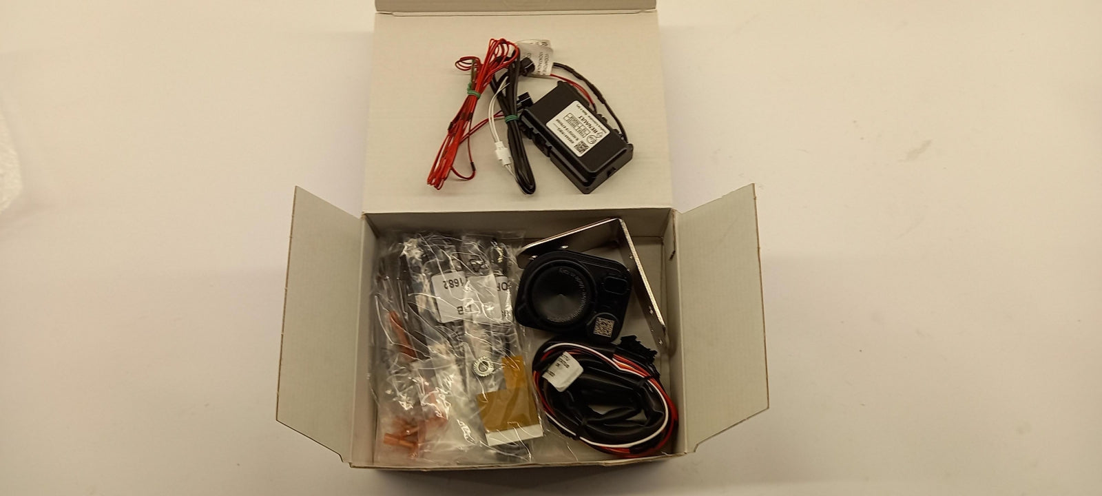 Original OE RENAULT Alarmanlage 8201736713