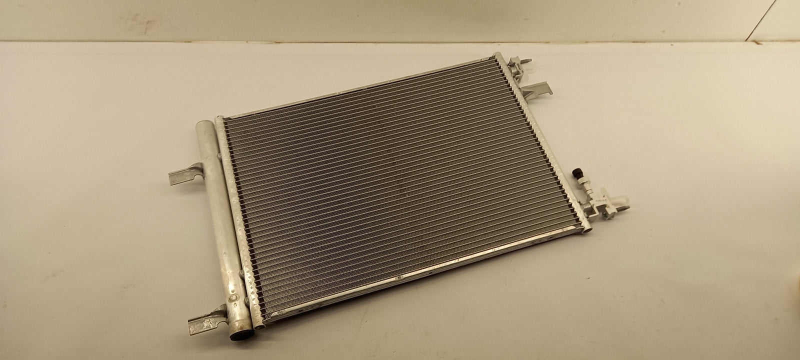 Original OE CHEVROLET Klimakondensator 13377762