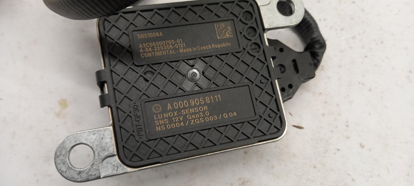 Original OE MERCEDES-BENZ Lambdasonde A0009058111