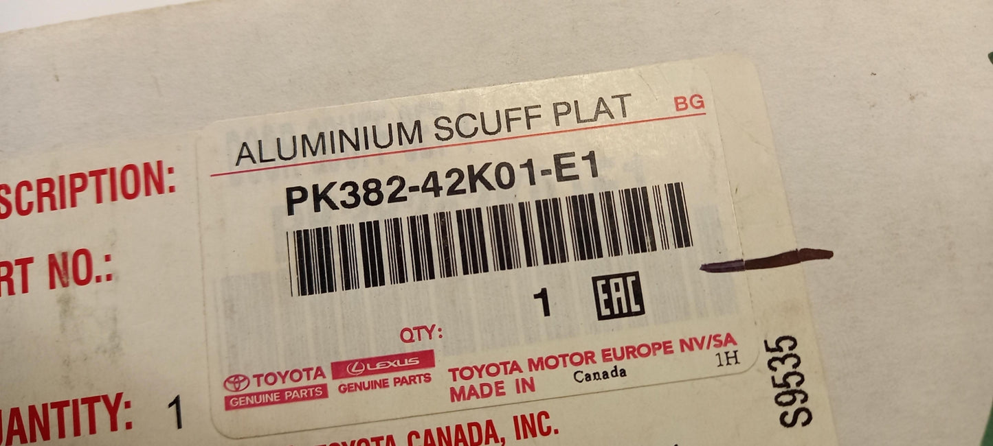 Original OE TOYOTA Einstiegsleisten Satz PK38242K01E1