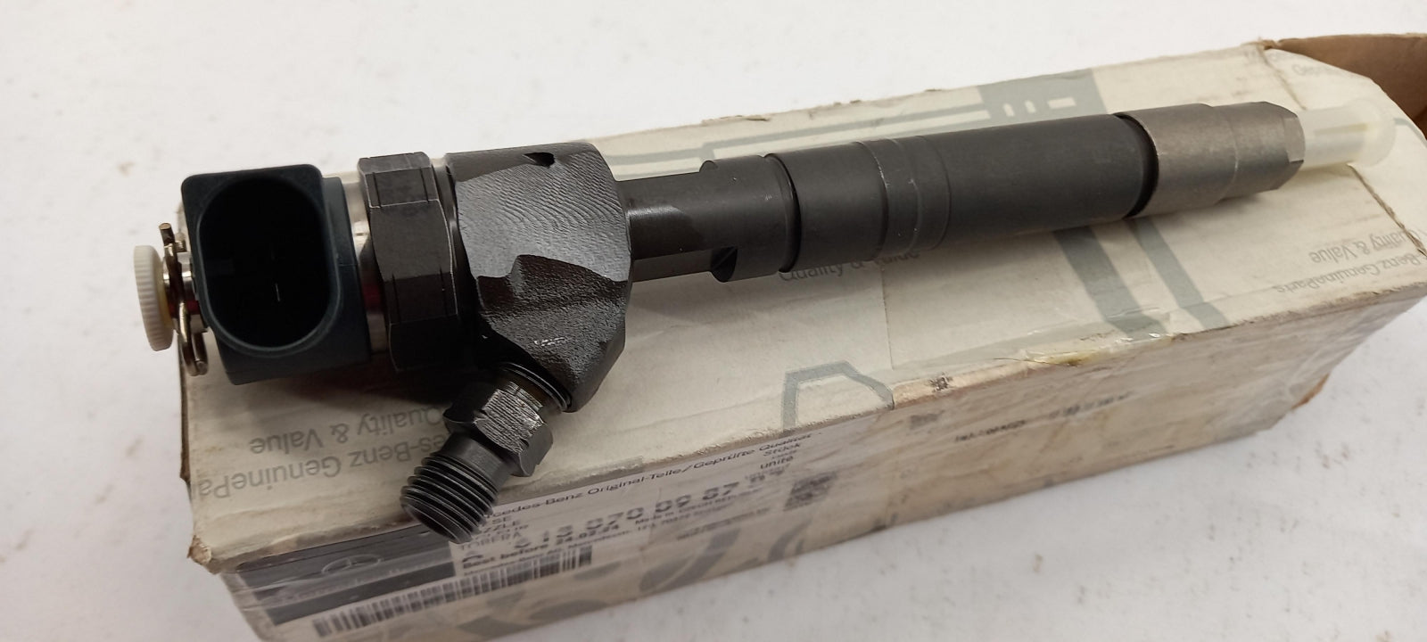 Original MERCEDES-BENZ W203 W210 C209 CL203 Einspritzdüse diesel A613070098787