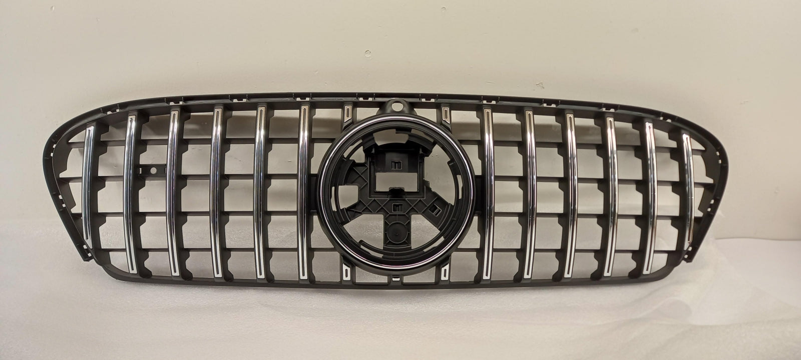 Original OE MERCEDES-BENZ Kühlergitter A1678887000