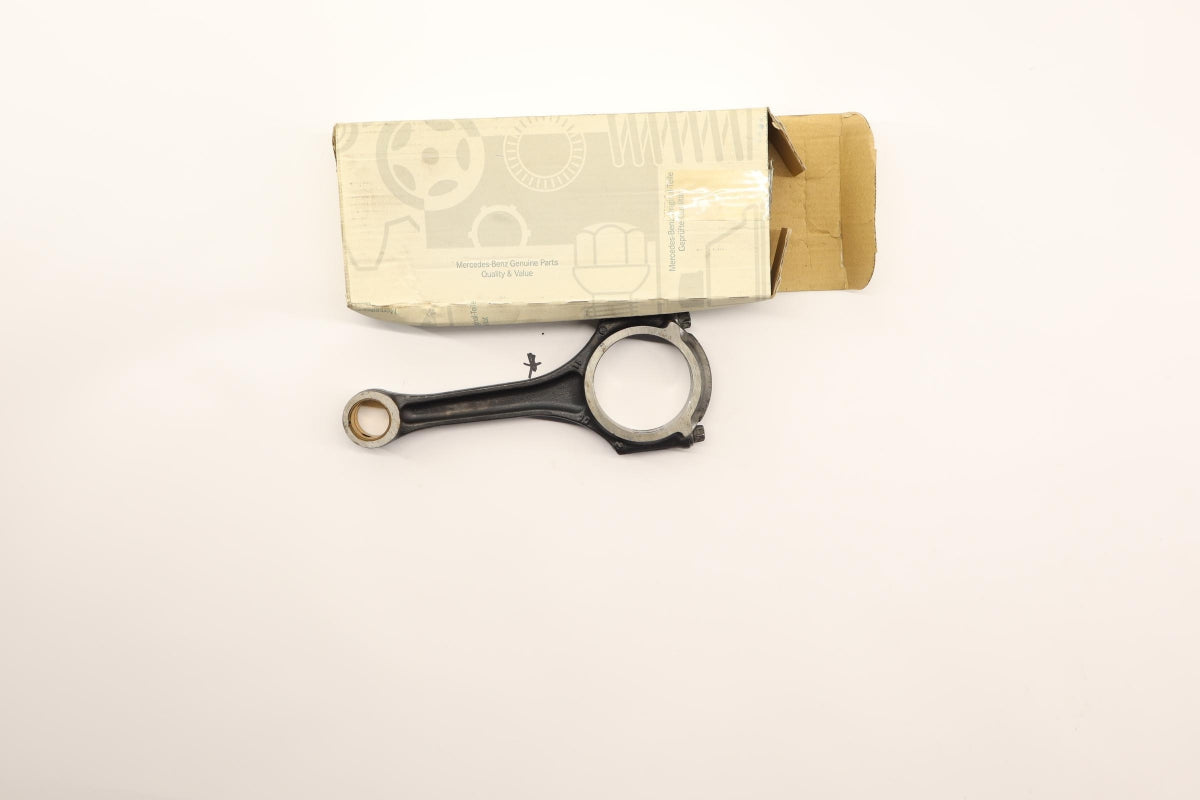 Original OE MERCEDES-BENZ A2710301420